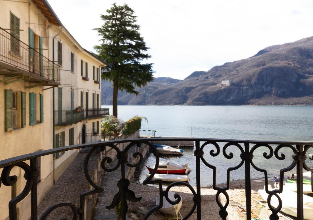 Mamma Ciccia Holiday Home - Lake Front Apartment マンデッロ・デル・ラーリオ エクステリア 写真